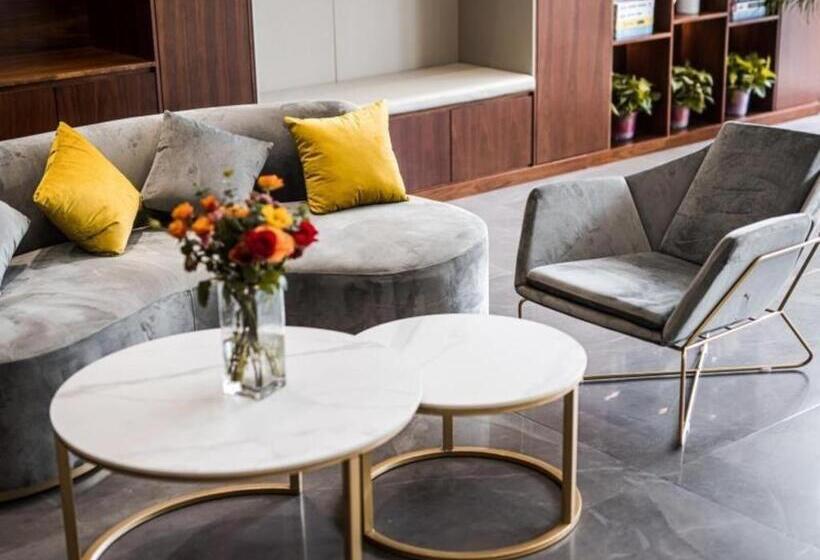Gem Hotel Changzhou Xuejia Aoyuan North High Speed Railway Station