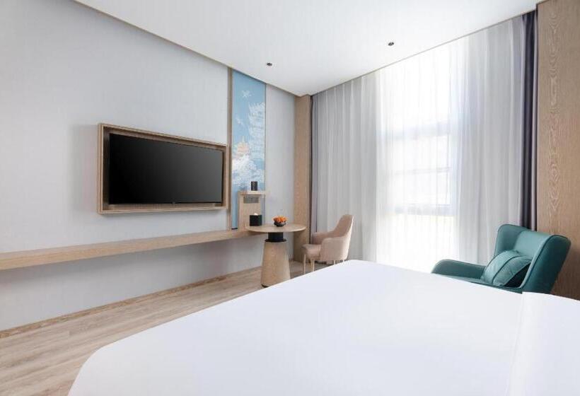 Grand Madison Hotel Wuhan Optical Valley Canglongdao