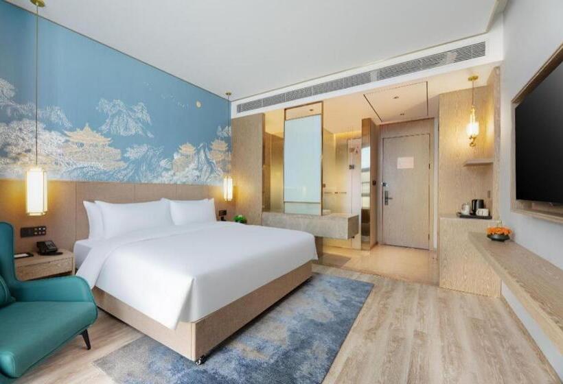 Grand Madison Hotel Wuhan Optical Valley Canglongdao