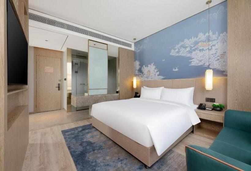 Grand Madison Hotel Wuhan Optical Valley Canglongdao