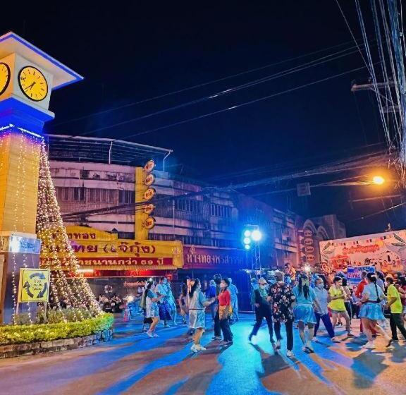 ホテル นิวธาราเพลส หล่มสัก โรงแรม