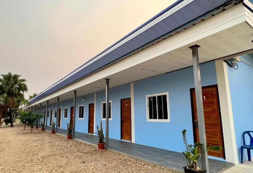 Hotel เฮือนคำเเก้วรีสอร์ท & Kk House Cafa Nan