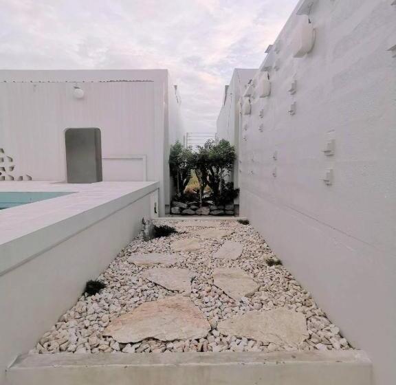 Hotel 7 Class Pool Villa