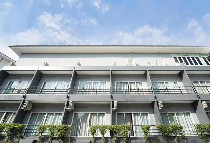 酒店 B2 Nakhon Sawan Boutique & Budget