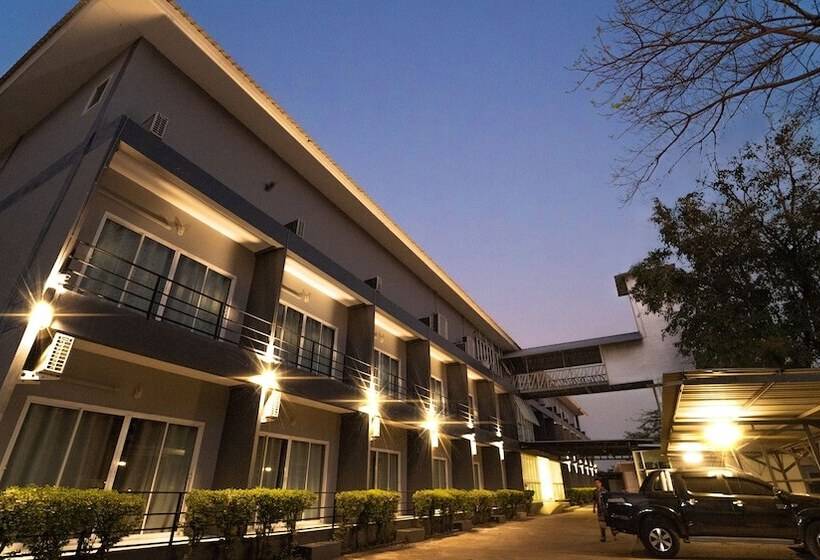 酒店 B2 Nakhon Sawan Boutique & Budget