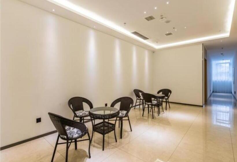 호텔 City Comfort Inn Baoding Baobai Shopping Plaza