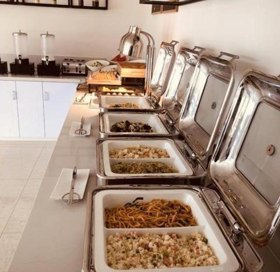 ホテル City Comfort Inn Dandong Railway Station Yalu River Scenic Area