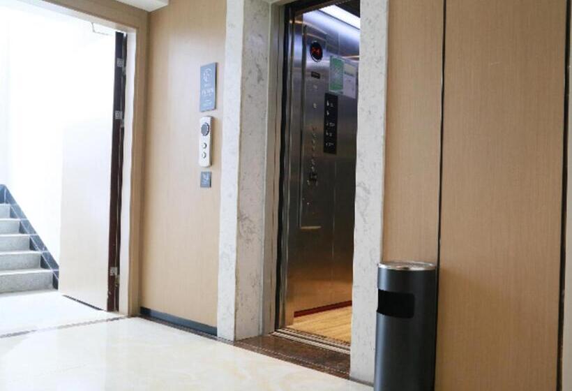 Отель City Comfort Inn Huanggang Tuanfeng Yingbin Avenue