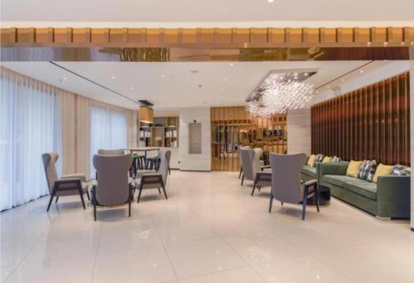 호텔 City Comfort Inn Huangmei Dream City