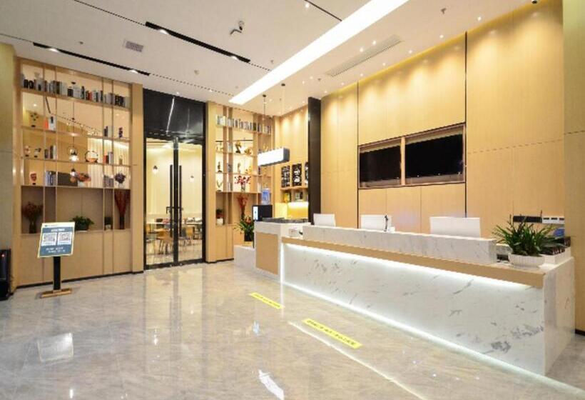 Отель City Comfort Inn Jingmen Shayang Hongsen New World