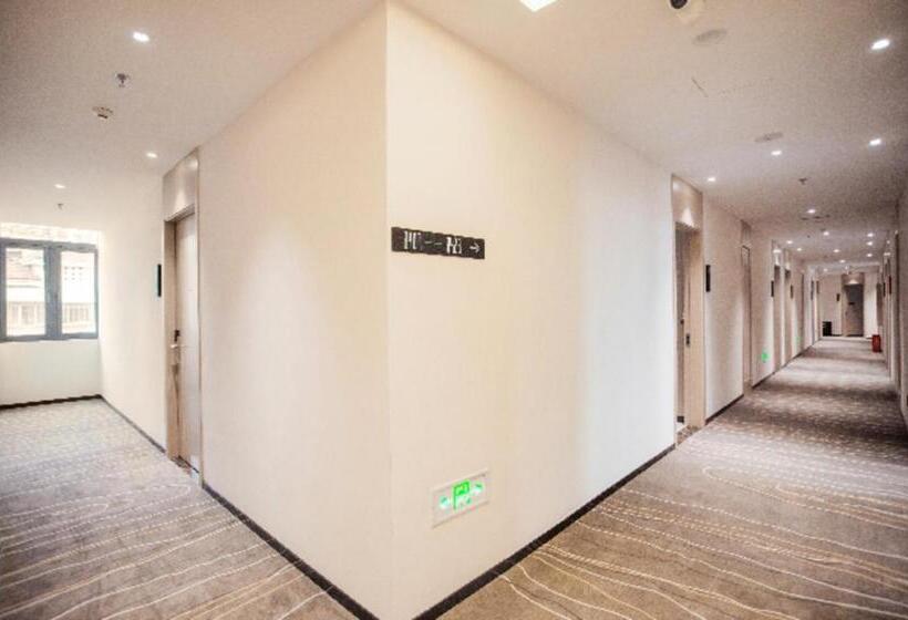 호텔 City Comfort Inn Luzhou Jiangyang District Wancheng International