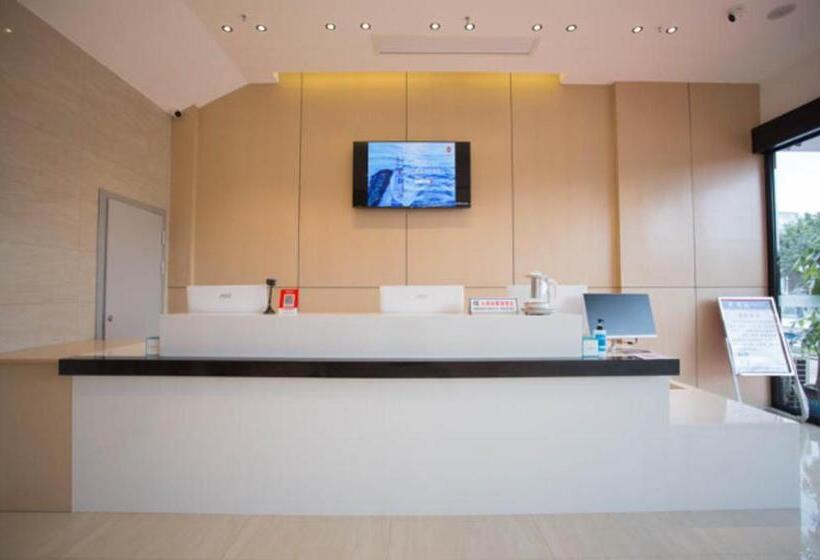 호텔 City Comfort Inn Luzhou Jiangyang District Wancheng International