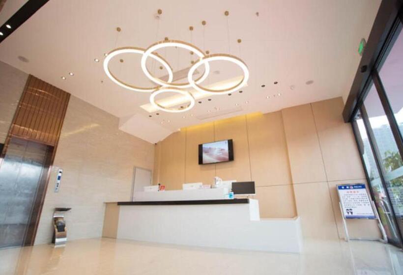 호텔 City Comfort Inn Luzhou Jiangyang District Wancheng International