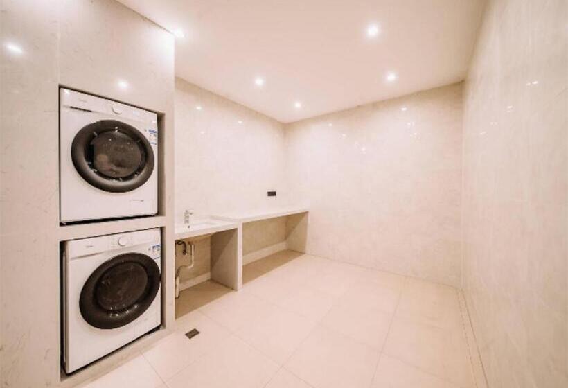 Отель City Comfort Inn Nanchang Dream World Xiejiacun Metro Station