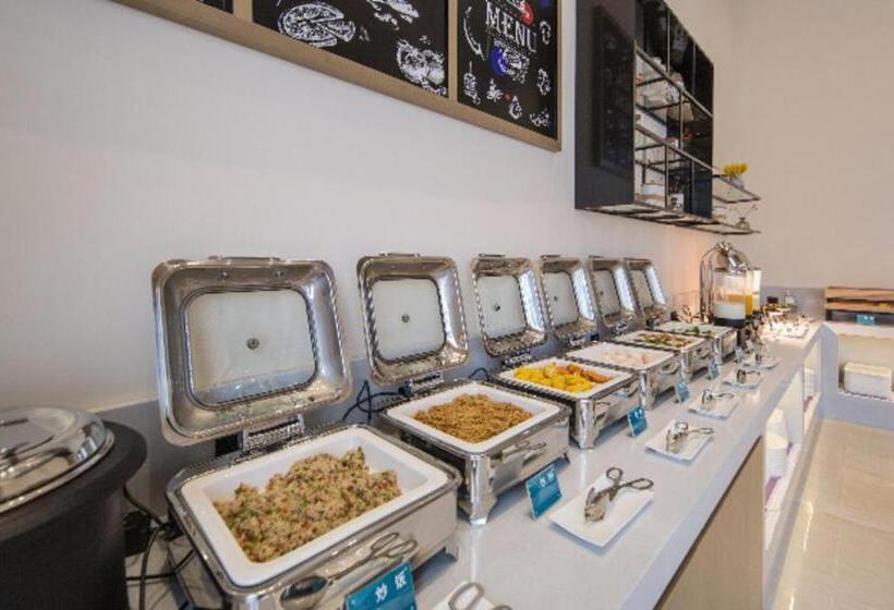 Отель City Comfort Inn Pingxiang Free Trade Zone Redwood City