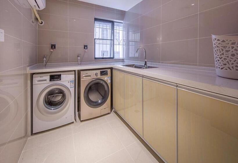 Отель City Comfort Inn Wuzhou Sanqi City Rose Lake Park