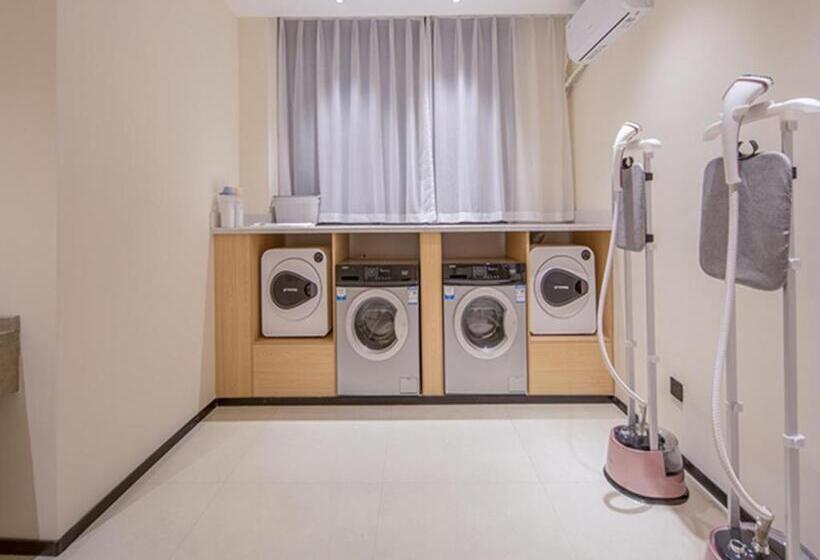 ホテル City Comfort Inn Wuzhou Xijiang Thrid Bridge