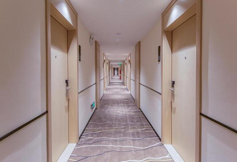 ホテル City Comfort Inn Wuzhou Xijiang Thrid Bridge