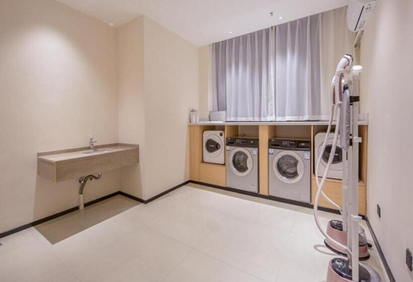 ホテル City Comfort Inn Wuzhou Xijiang Thrid Bridge