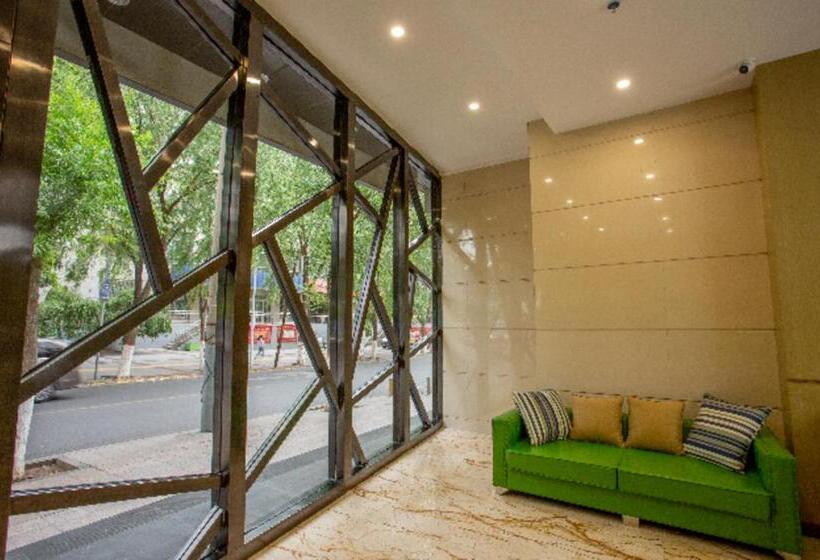 Отель City Comfort Inn Xining Limeng Commercial Pedestrian Street