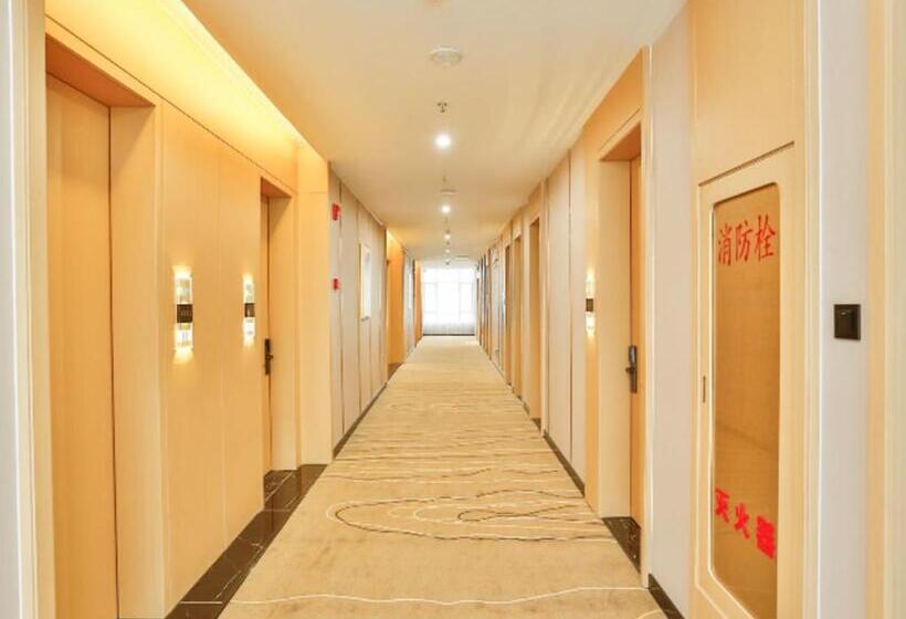 ホテル City Comfort Inn Yidu Three Gorges Qianguqing Wanda Plaza
