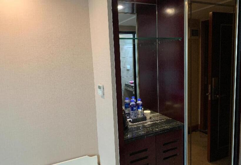 酒店 City Comfort Inn Yunfu Bus Station Yihua International Plaza