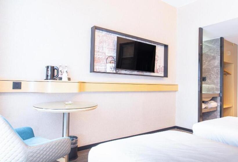 Отель City Comfort Inn Yunfu Xinxing Juncheng Square Second Branch