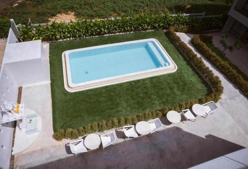 בית מלון כפרי Full House Khao Yai