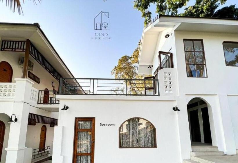 Hotel Gin S Greenery Resort