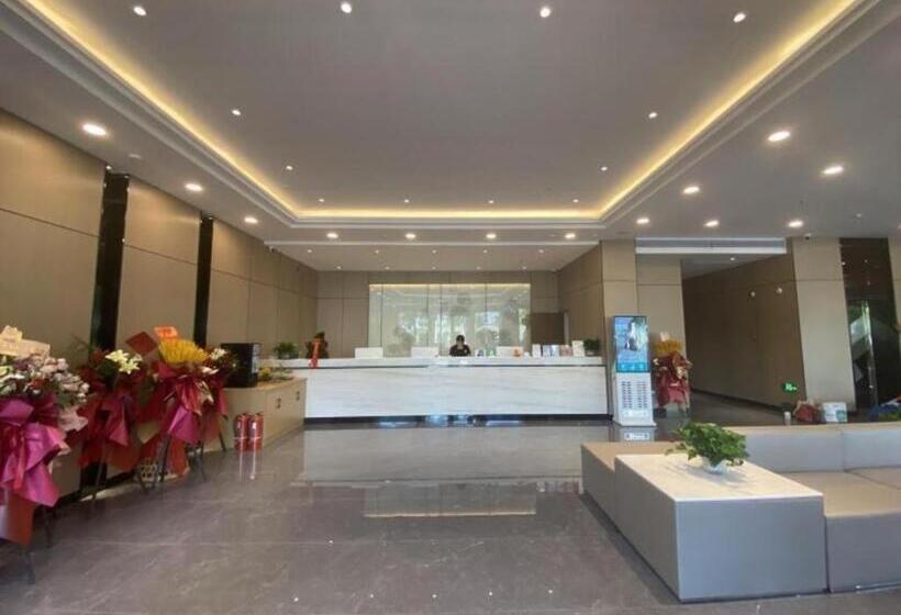Отель Green Tree Inn Anqing Yingjiang District Wuyue Plaza