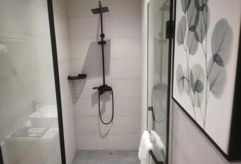 酒店 Green Tree Inn Express Huainan Xiejiaji District Orient Guangji Hospital