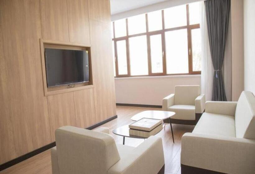호텔 Green Tree Inn Express Inner Mongolia Tongliao Zalute Qi Lubei Town People S Hospital