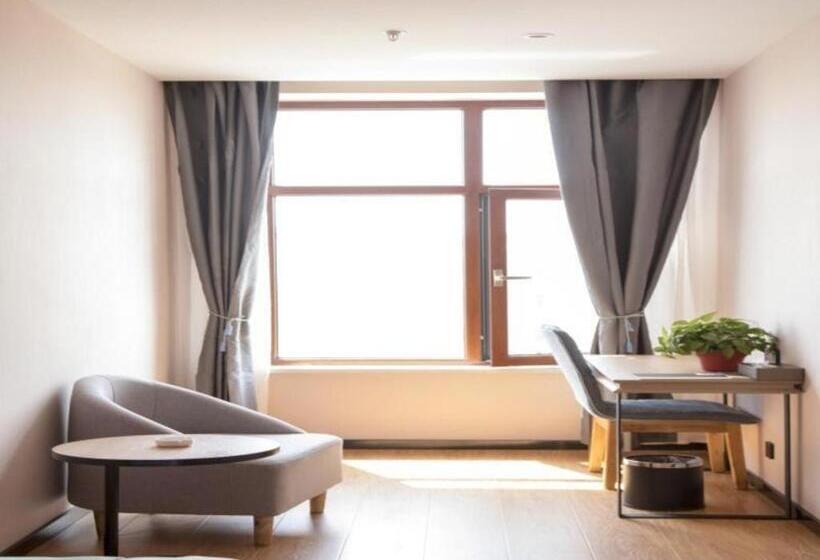 בית מלון כפרי Green Tree Inn Express Inner Mongolia Tongliao Zalute Qi Lubei Town People S Hospital