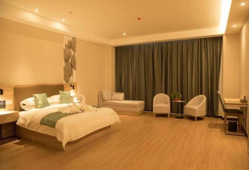 בית מלון כפרי Green Tree Inn Express Inner Mongolia Tongliao Zalute Qi Lubei Town People S Hospital