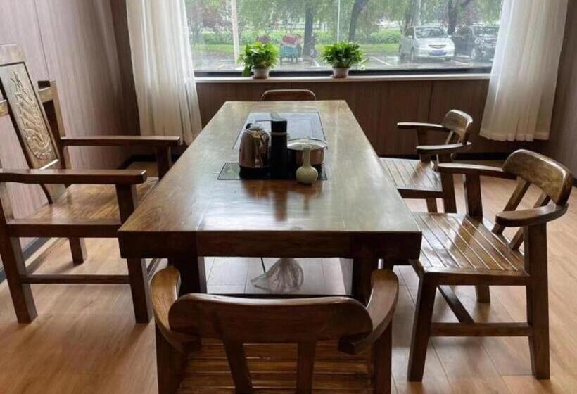 בית מלון כפרי Greentree Inn Express Binzhou Zouping 5th Huangshan Road Bus Station