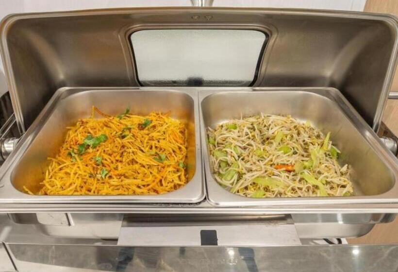 فندق Greentree Inn Express Qingdao Jiaodong International Airport