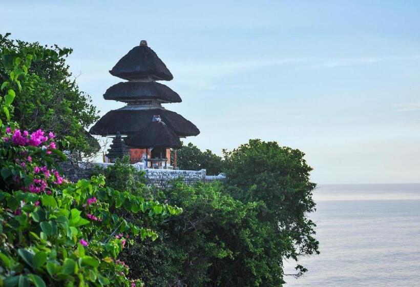 ホテル Inara Villa