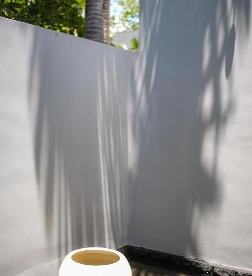 ホテル Inara Villa