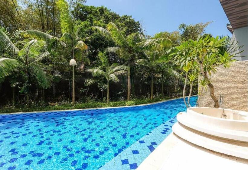 ホテル Inara Villa