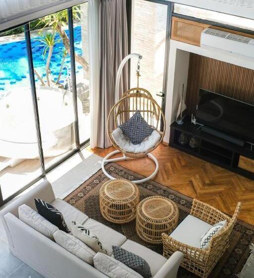 ホテル Inara Villa