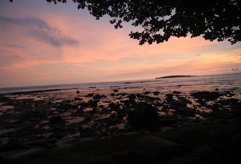 ホテル Jajapin Pondok Wisata Karapyak