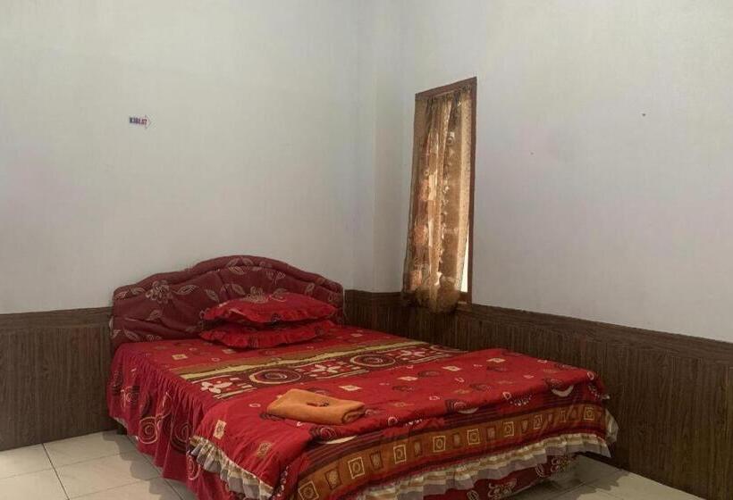 فندق Oyo 91263 Dinar Homestay
