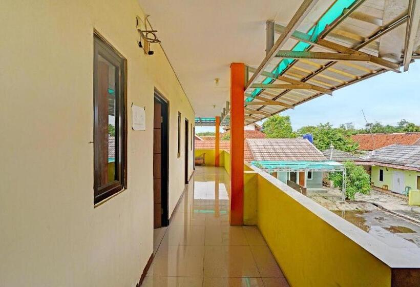 فندق Oyo 91955 Pondokan Cempaka