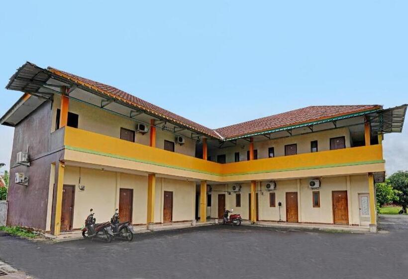 هتل Oyo 91955 Pondokan Cempaka