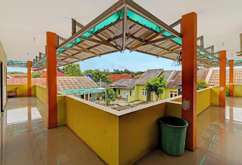 هتل Oyo 91955 Pondokan Cempaka