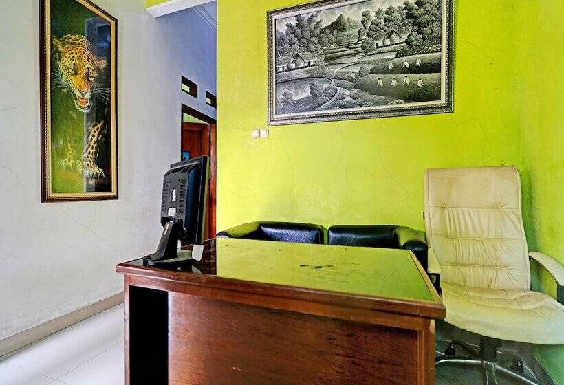 هتل Oyo 91955 Pondokan Cempaka