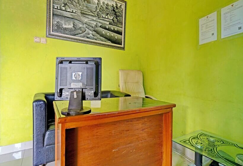 فندق Oyo 91955 Pondokan Cempaka