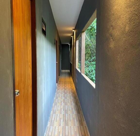 호텔 Warehouse18 Pool Cafe Resort