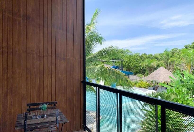 호텔 Warehouse18 Pool Cafe Resort