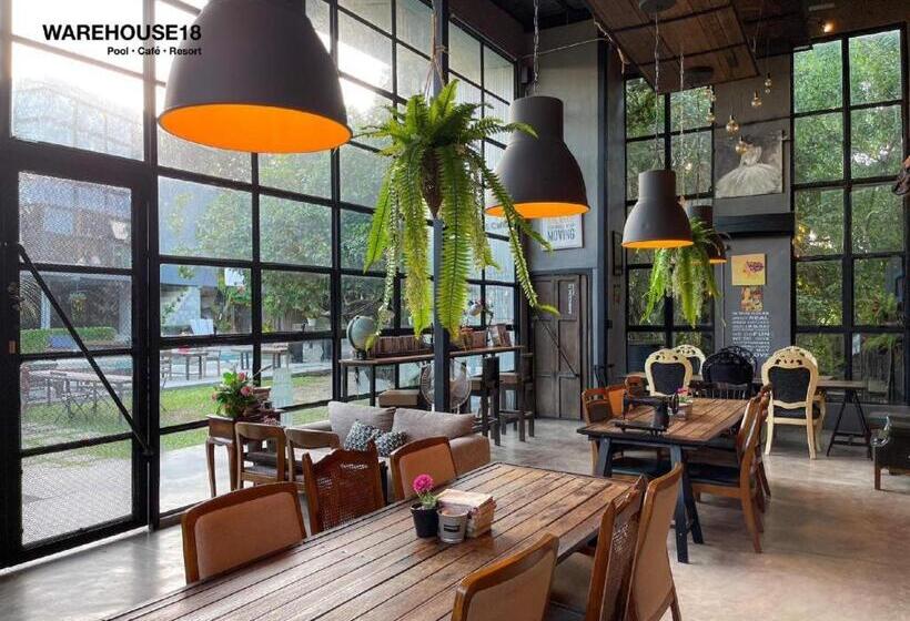 호텔 Warehouse18 Pool Cafe Resort